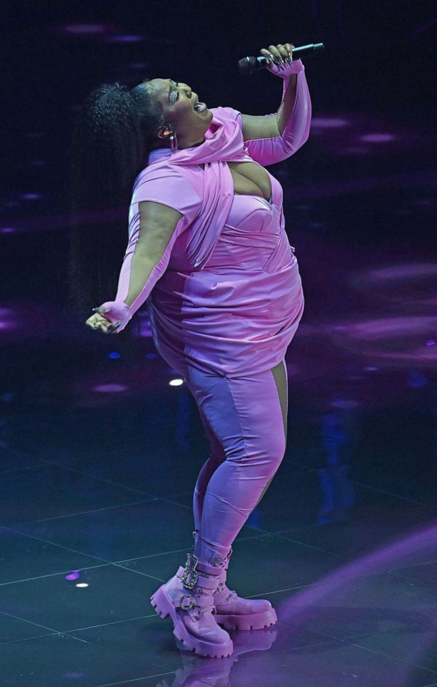 PHOTO: Lizzo performs on stage at the 2022 MTV VMAs at Prudential Center on Aug. 28, 2022 in Newark, N.J.