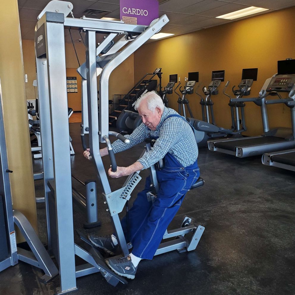 PHOTO: Lloyd Black uses an upper body strengthening machine at Anytime Fitness, in Semmes, Ala.