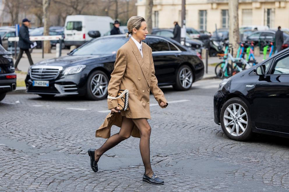 PHOTO: Nataly Osmann outside Stella McCartney during Paris Fashion Week - Womenswear Fall Winter 2023/2024, Mar. 6, 2023, in Paris.