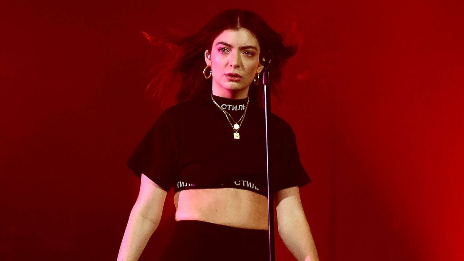 PHOTO: Lorde performs at the Melodrama World Tour at Barclays Center, April 4, 2018, in New York City.