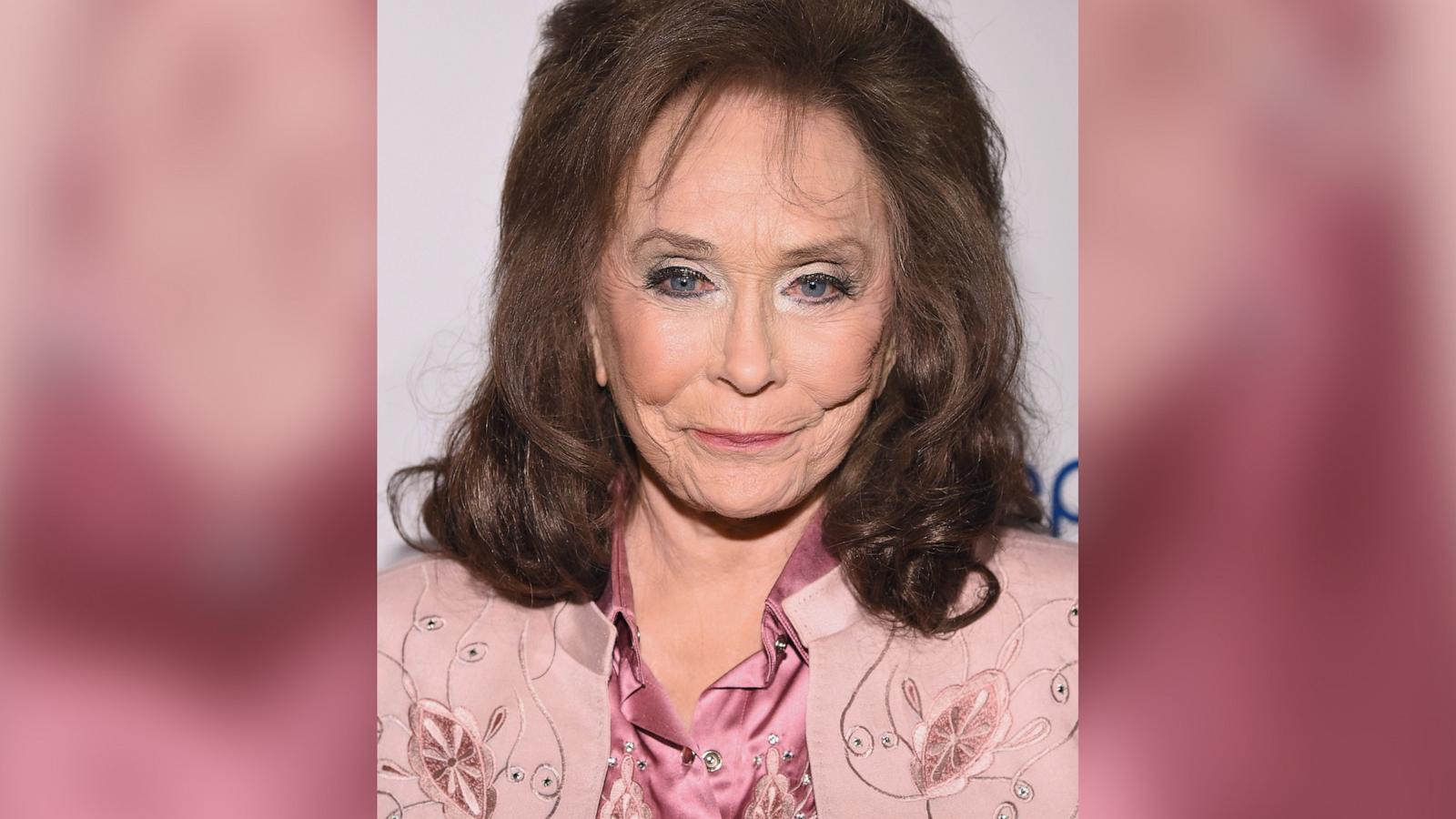 PHOTO: Loretta Lynn attends Billboard Women in Music 2015 on Lifetime on Dec. 11, 2015 in New York City.