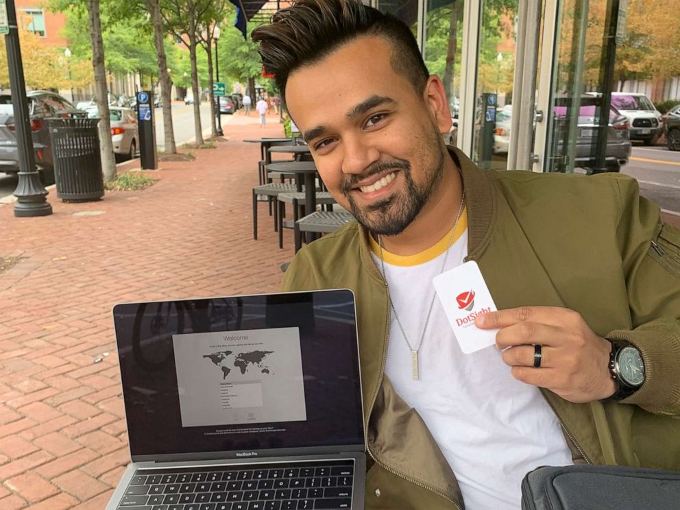 PHOTO: Anna Sproul-Latimer thought her stolen laptop was gone forever until Good Samaritan Imran Moorad returned it to her earlier this week.
