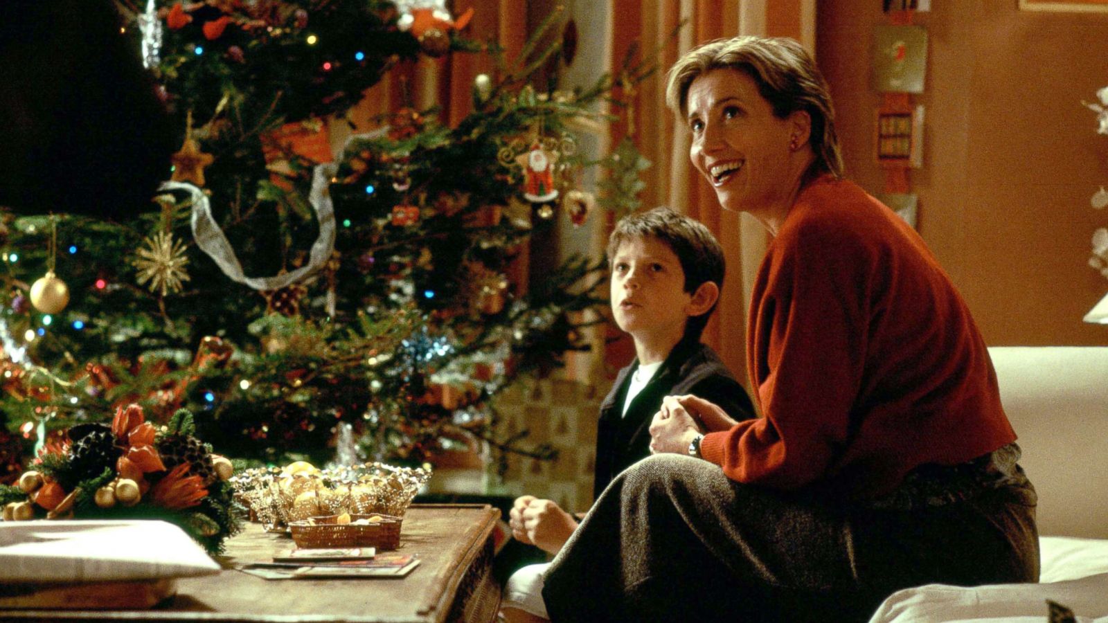 PHOTO: Emma Thompson and William Wadham in a scene from "Love Actually."