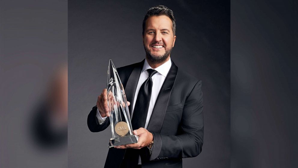 VIDEO: CMA Awards performers announced