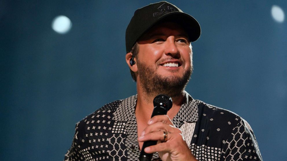 How Luke Bryan Honored Late Sister, Brother-in-law At Niece Jordan's ...