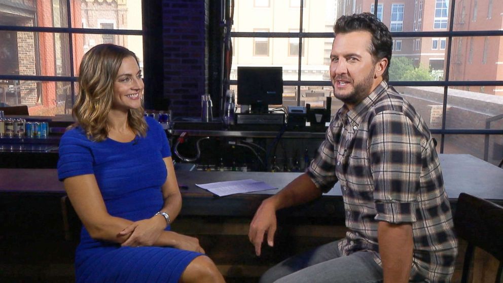 PHOTO: CMA nominee Luke Bryan appeared in an interview with Paula Faris on "Good Morning America."