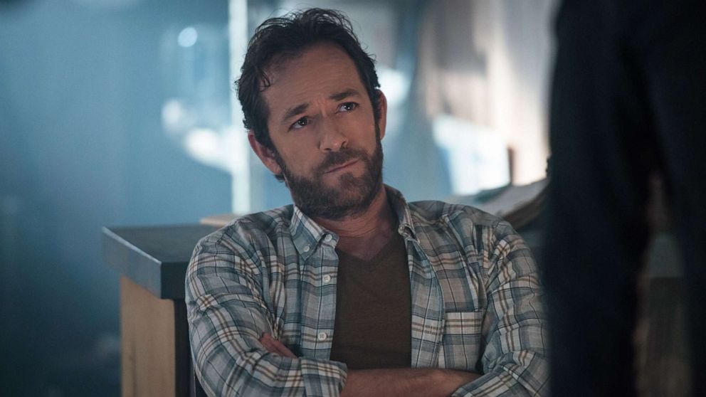 VIDEO: 911 call released after Luke Perry's stroke