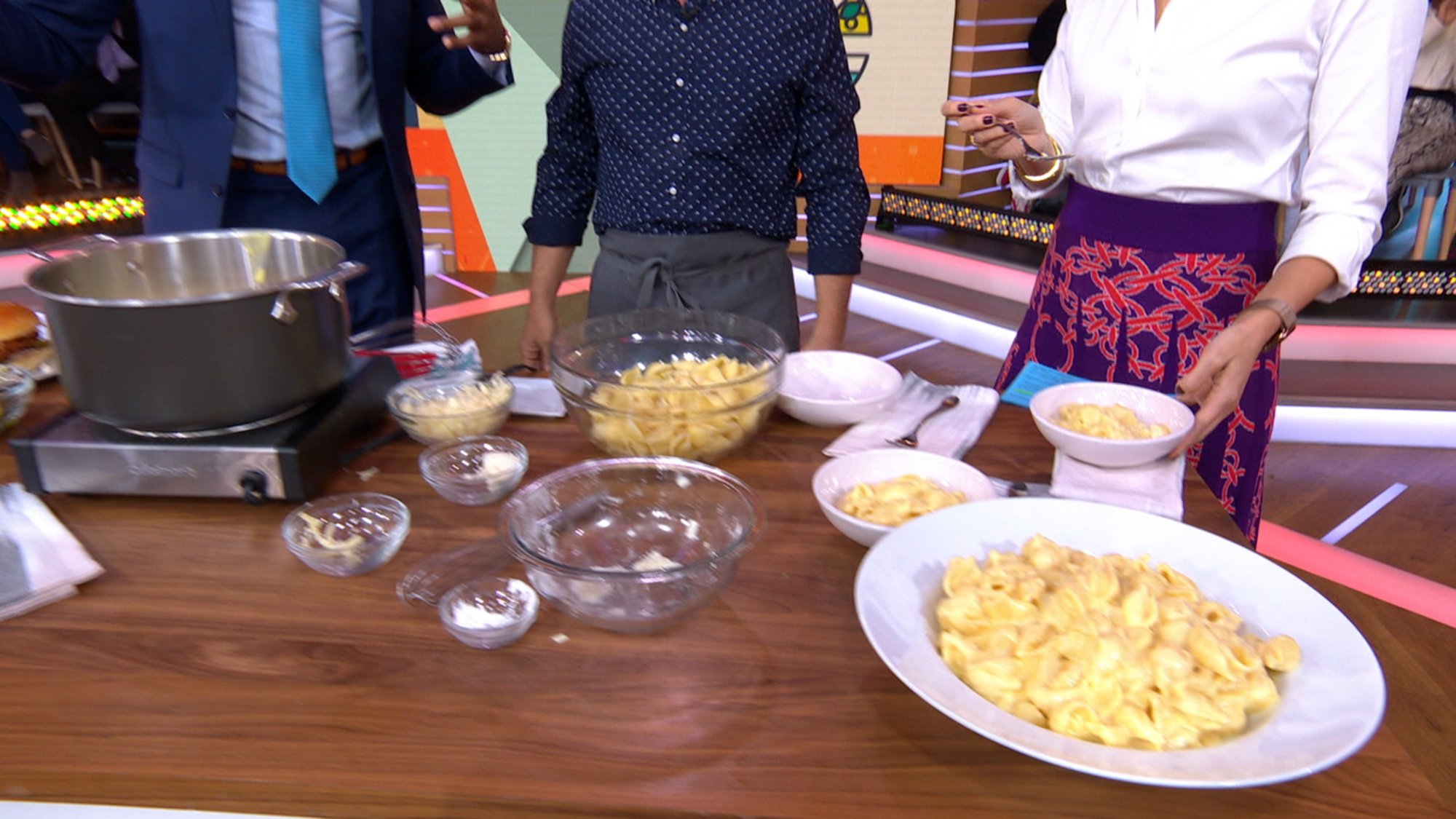 PHOTO: Chef Michael Symon's decadent stove top mac and cheese for "Good Morning America," Nov. 8, 2019.