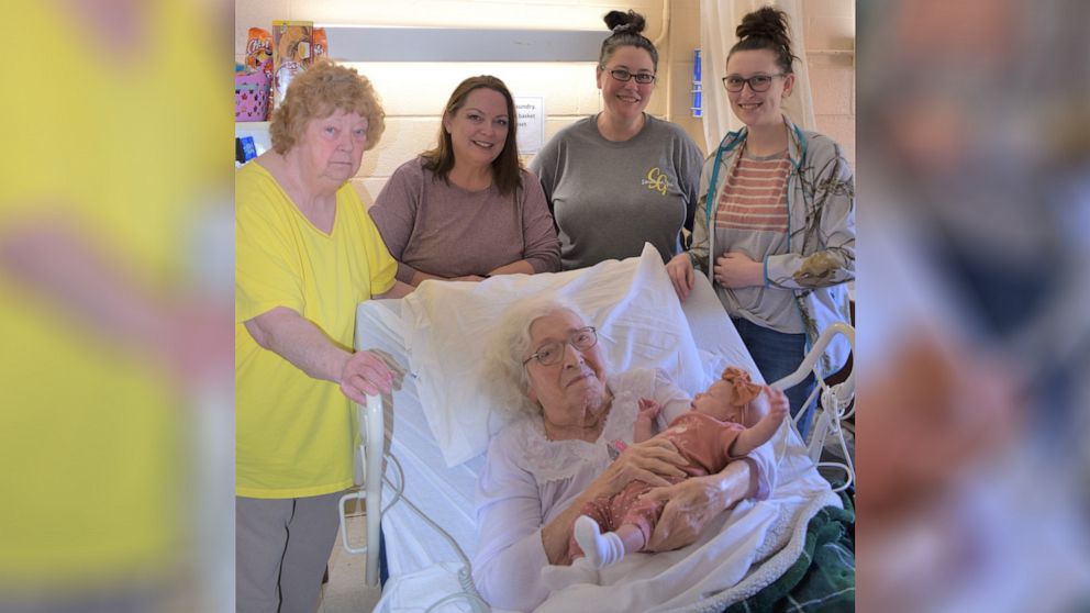 PHOTO: Cordelia Mae Hawkins (center) holds her great-great-great grandaughter Zhavia. Hawkins' daughter Frances Snow, granddaughter Gracie Howell, great-granddaughter Jacqueline Ledford, and great-great-granddaughter Jaisline Wilson stand behind them.