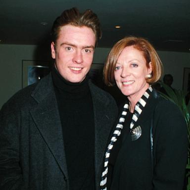 PHOTO: Maggie Smith and son Toby Stephens in London, Dec. 28, 2005.