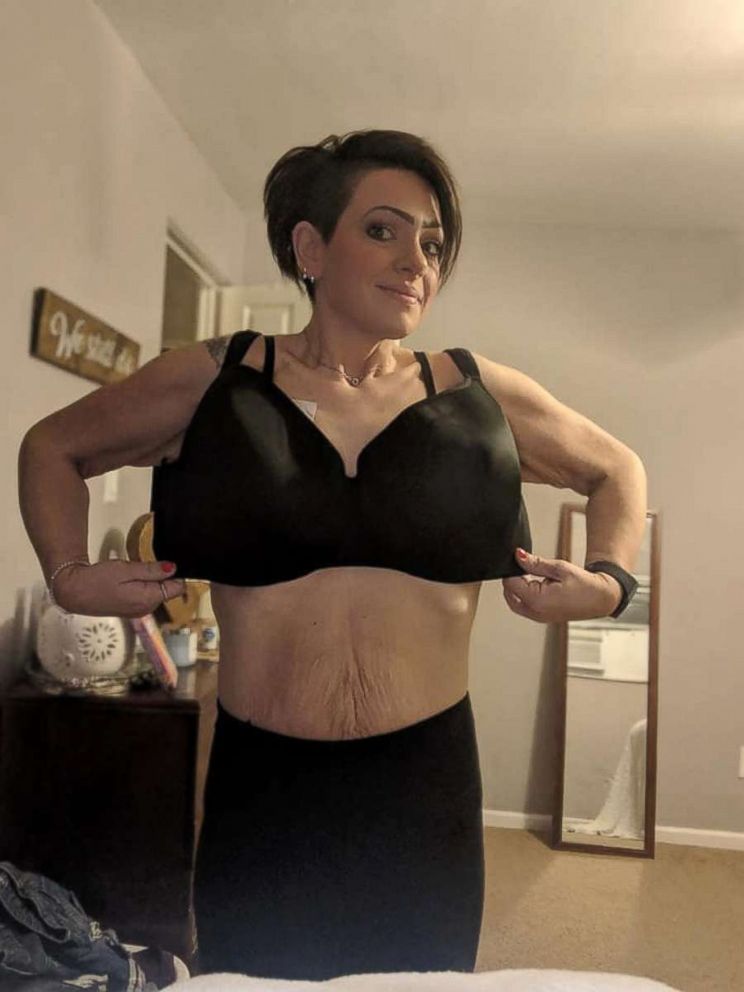 PHOTO: Maggie Wells shares untouched photos of her weight loss on her Facebook group, "Get It, Girl."