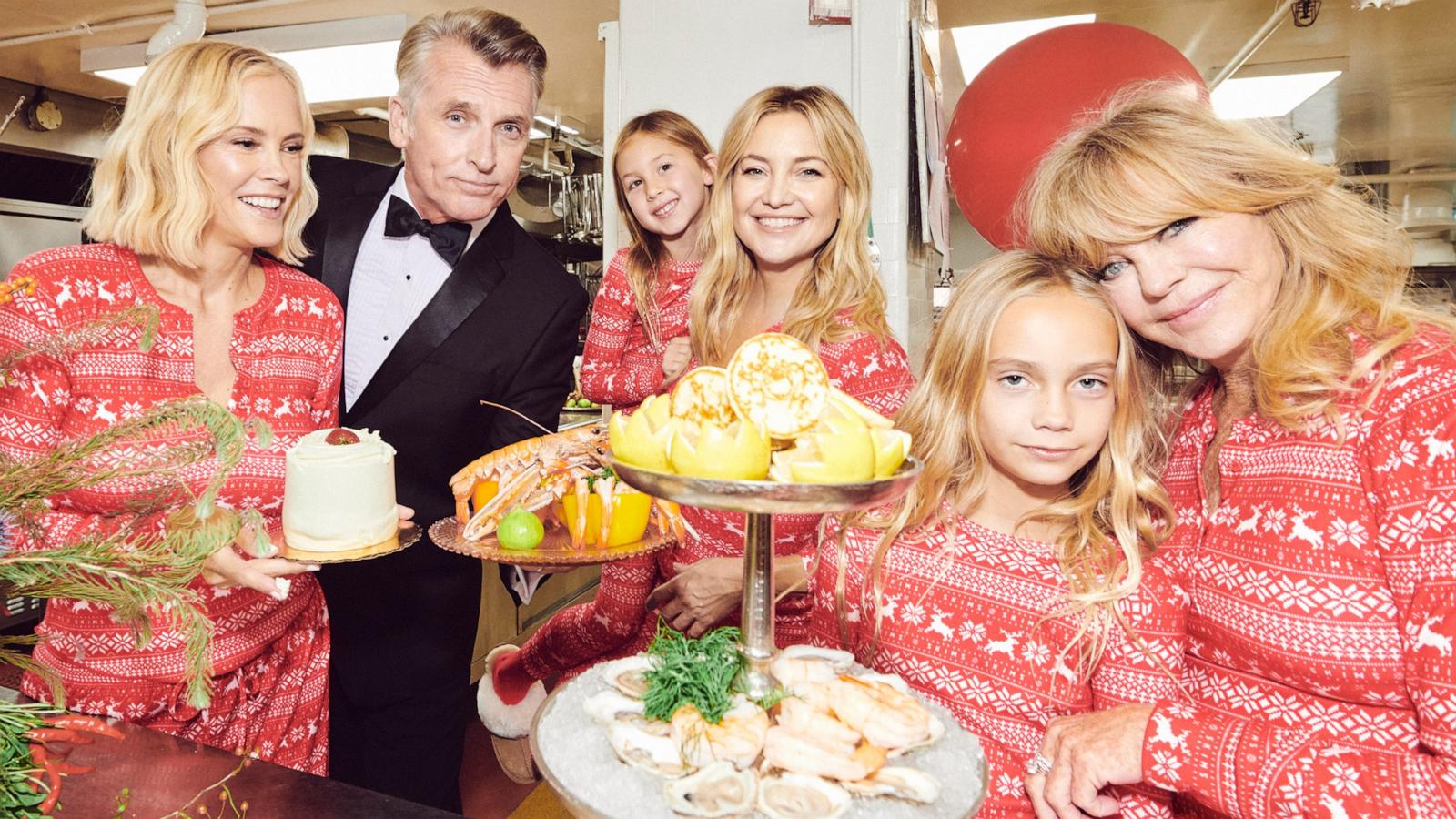 PHOTO: Goldie Hawn, Kate and Oliver Hudson shine in SKIMS holiday shop ad with their families.