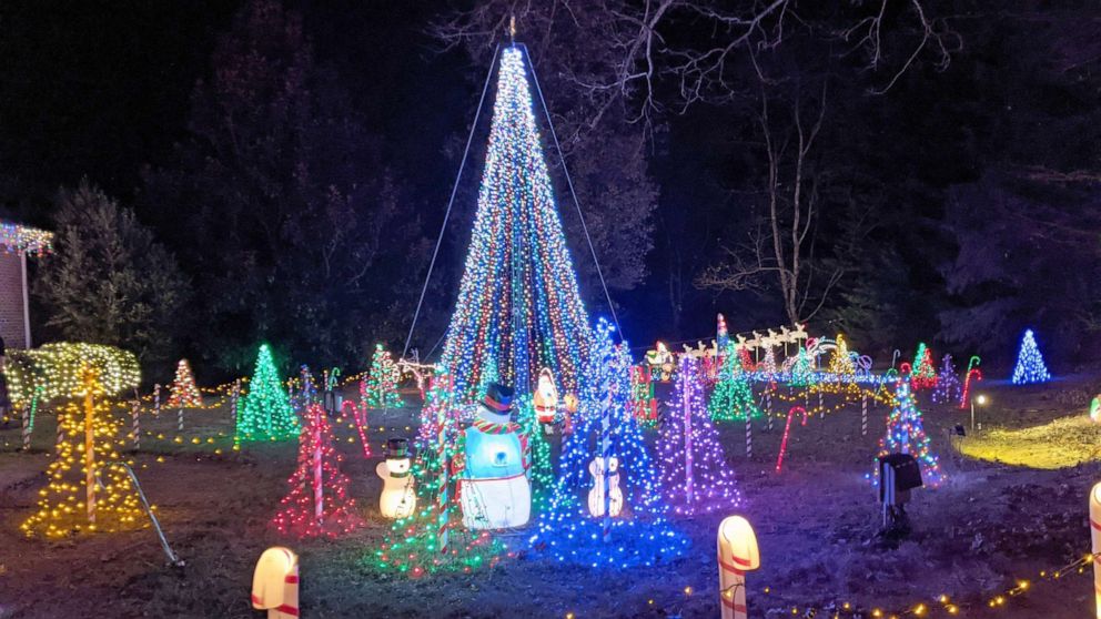 PHOTO: The Make-A-Wish Foundation's Christmas light display for Wyatt, a 6-year-old boy with Leukemia from Durham, N.C.