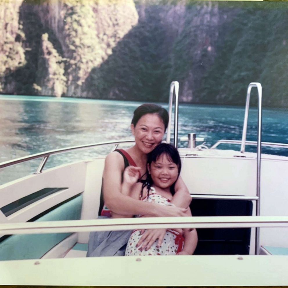 PHOTO: Yu-Chen Shih is shown with her mother in Phuket, Thailand in an undated family photo.