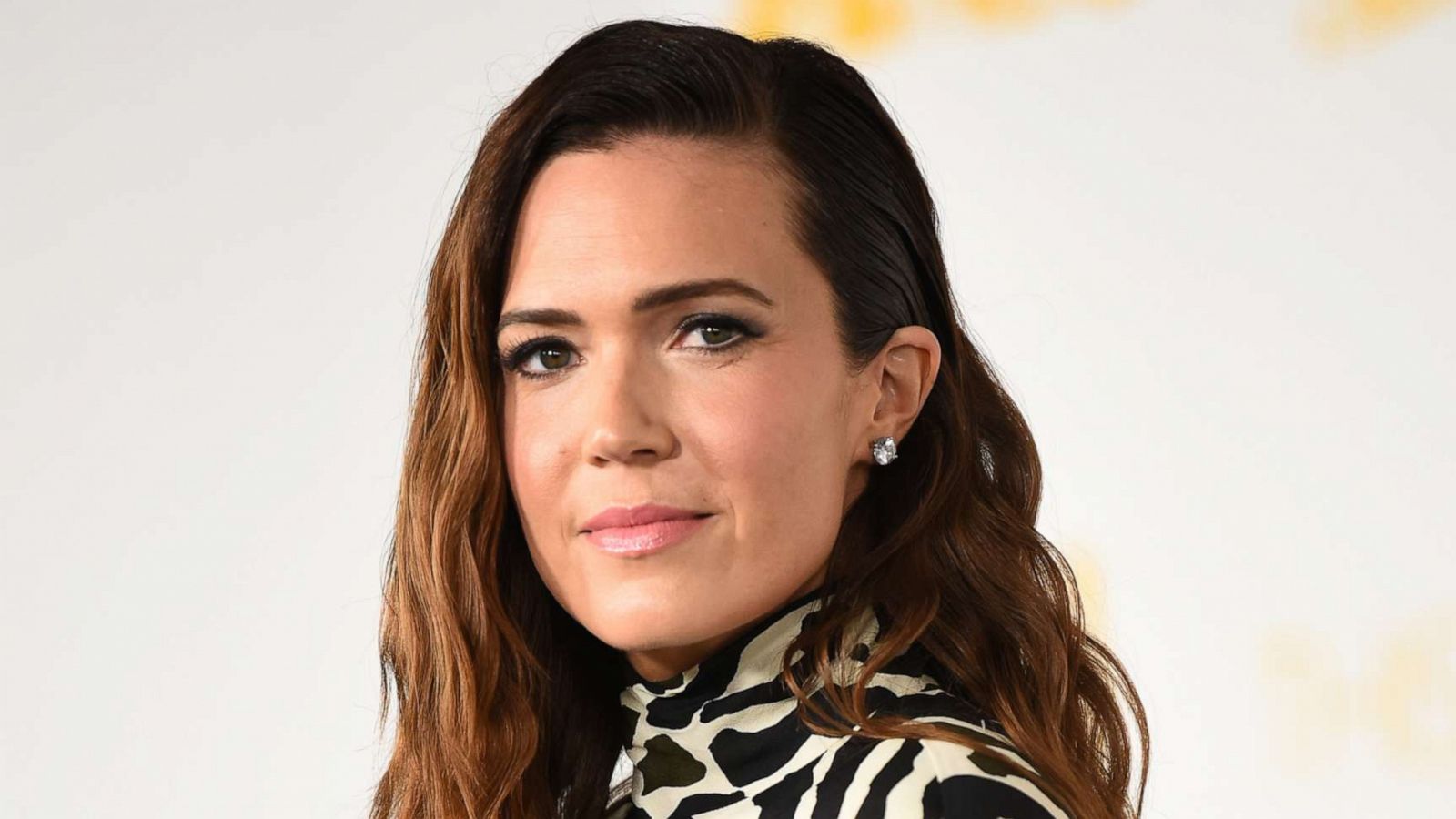 PHOTO: Mandy Moore attends NBC's "This Is Us" Season 6 red carpet at Paramount Pictures Studios on Dec. 14, 2021, in Los Angeles, Calif.