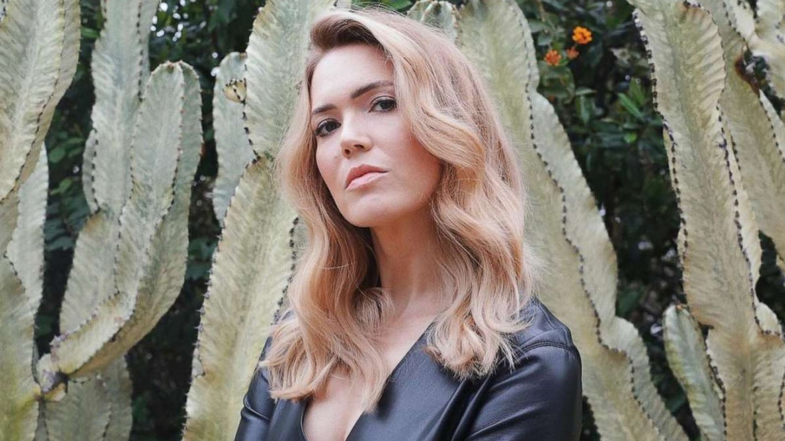 PHOTO: In this photo posted to her Instagram account, Mandy Moore shows off her new look.