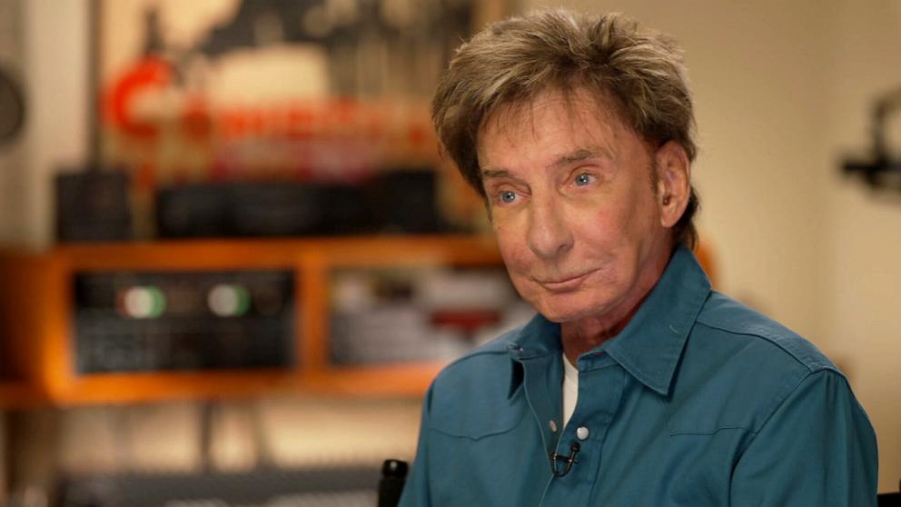 PHOTO: Barry Manilow speaks with ABC News' Chris Connelly in an interview that aired on "Good Morning America" on June 1, 2026.