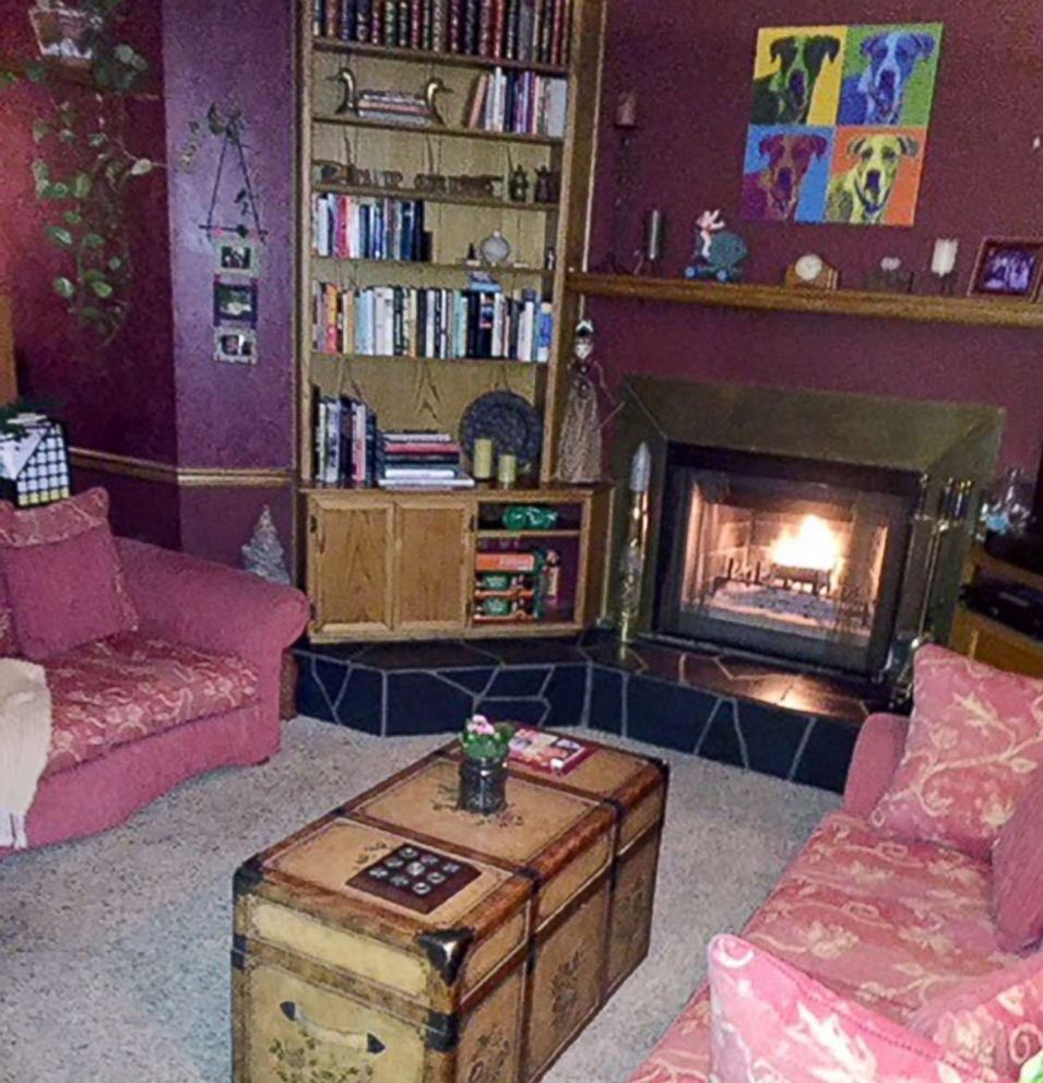 PHOTO: The den in Margie Hodges' California home is pictured after she appeared on "Tidying Up."