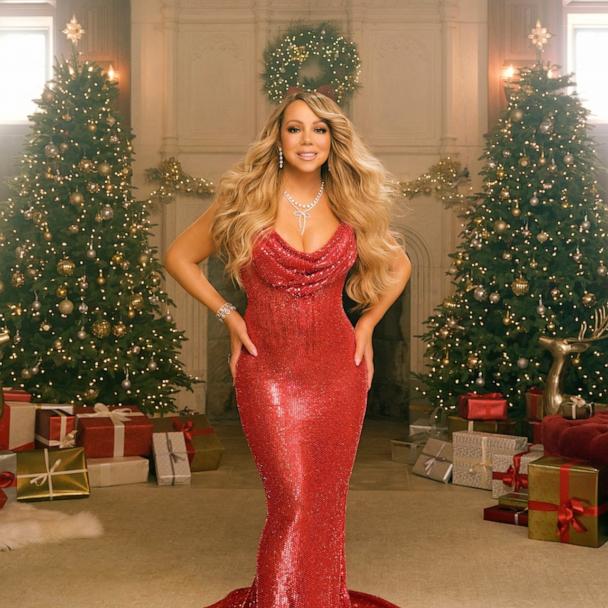 mariah carey red christmas dress Mariah Carey goes Christmas glam for Macy's Thanksgiving Day Parade