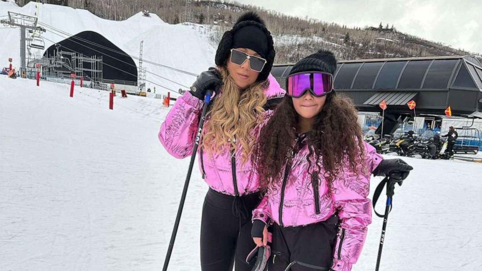 PHOTO: Mariah Carey posted on Instagram a picture of her and her daughter skiing, Jan. 19, 2023.