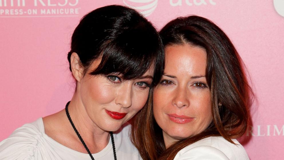 “Charmed” star Holly Marie Combs and others pay tribute to Shannen Doherty after her death at the age of 53