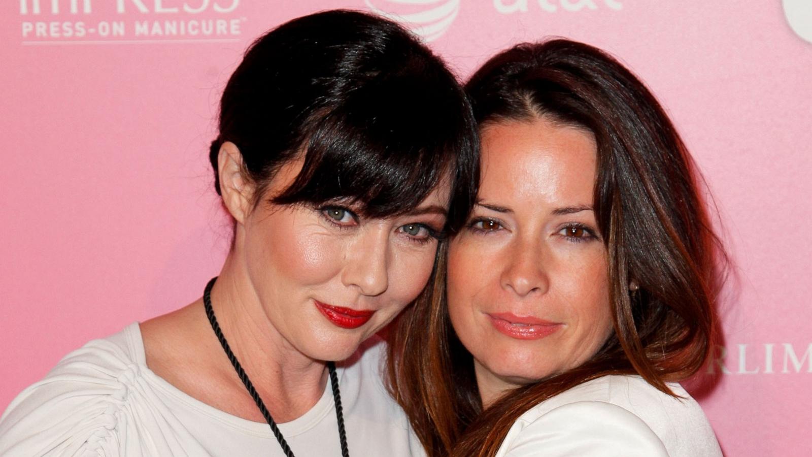 PHOTO: Actresses Shannen Doherty (L) and Holly Marie Combs attend the US Weekly Hot Hollywood Style Event at Greystone Manor Supperclub on April 18, 2012 in West Hollywood, Calif.