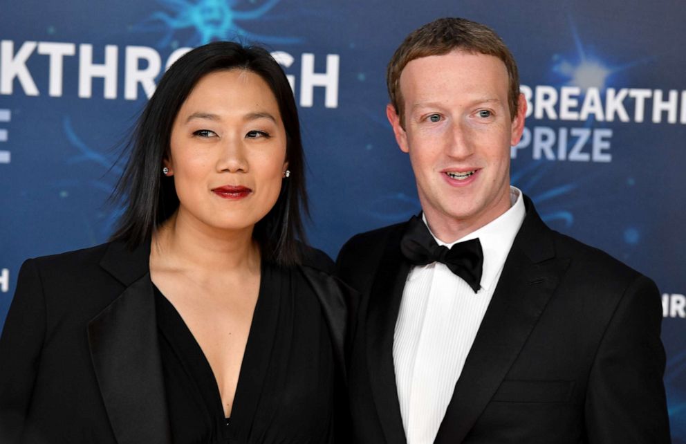 PHOTO: Priscilla Chan and Mark Zuckerberg attend the 2020 Breakthrough Prize Red Carpet, Nov. 3, 2019, in Mountain View, Calif.