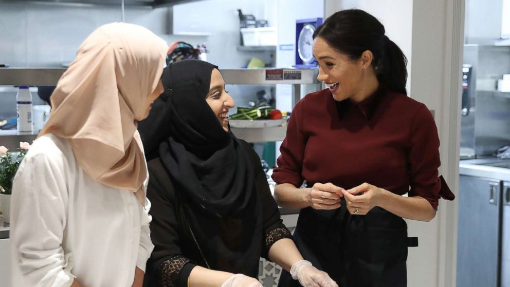 PHOTO: Meghan Markle, Duchess of Sussex visits the Hubb Community Kitchen to see how funds raised by the 'Together: Our Community' Cookbook are making a difference at Al Manaar, North Kensington, Nov. 21, 2018 in London.