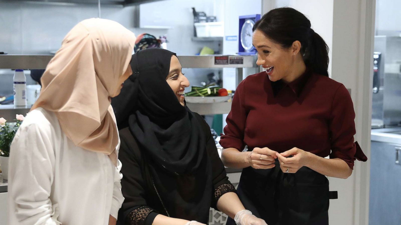 PHOTO: Meghan Markle, Duchess of Sussex visits the Hubb Community Kitchen to see how funds raised by the 'Together: Our Community' Cookbook are making a difference at Al Manaar, North Kensington, Nov. 21, 2018 in London.