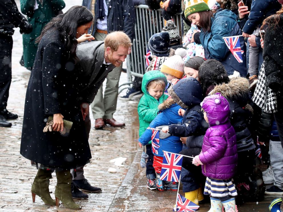 PHOTO: Meghan, Duchess of Sussex and Prince Harry, Duke of Sussex meet children in the crowd as they arrive at the Bristol Old Vic, Feb. 1, 2019, in Bristol, England.