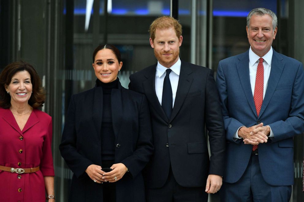 PHOTO: Governor Kathy Hochul, Meghan Duchess of Sussex, Prince Harry, Mayor Bill de Blasio visit One World Observatory, One World Trade Center in N.Y., Sep. 23, 2021.