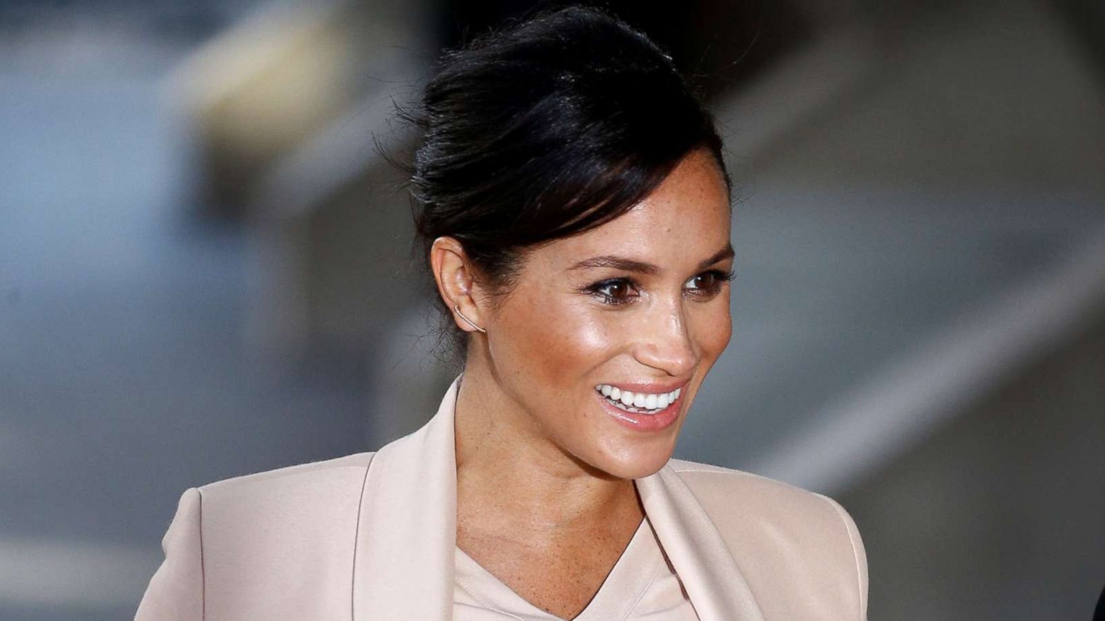 PHOTO: Meghan, Duchess of Sussex arrives at the National Theatre in London, Jan. 30, 2019.