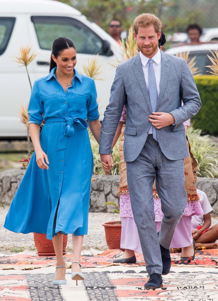 PHOTO: Meghan Markle and Prince Harry, The Duchess and Duke of Sussex, leave Tonga to head back to Sydney, Australia.