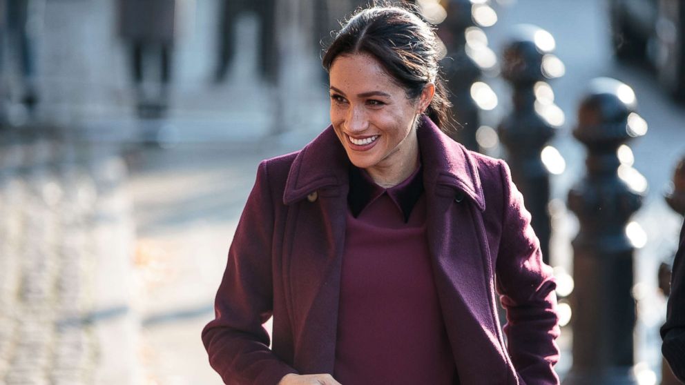 PHOTO: Meghan Markle, The Duchess of Sussex visits the Hubb Community Kitchen to see how funds raised by the 'Together: Our Community' Cookbook are making a difference at Al Manaar, North Kensington, Nov. 21, 2018, in London.