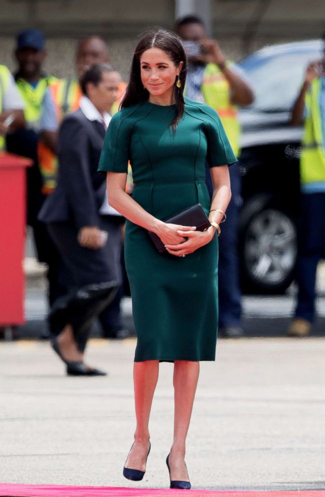 PHOTO: Meghan Markle, The Duchess of Sussex leaves Nadi airport in Fiji, Oct. 25, 2018.