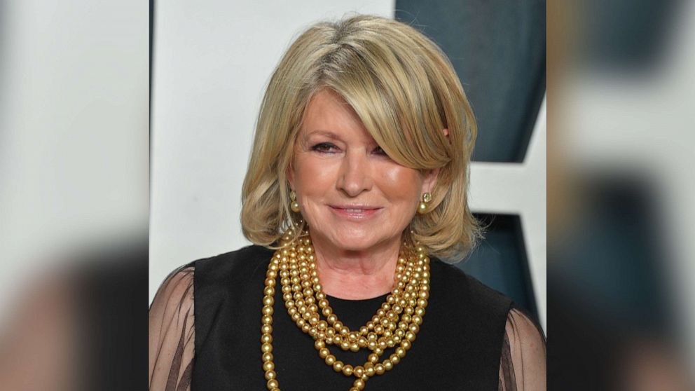 Martha Stewart on the mend after operation for ruptured Achilles tendon ...