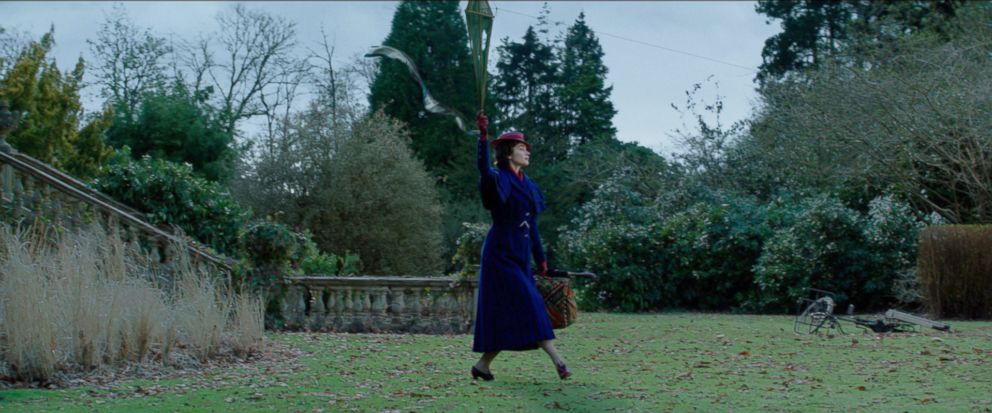 PHOTO: Emily Blunt in a scene from "Mary Poppins Returns."