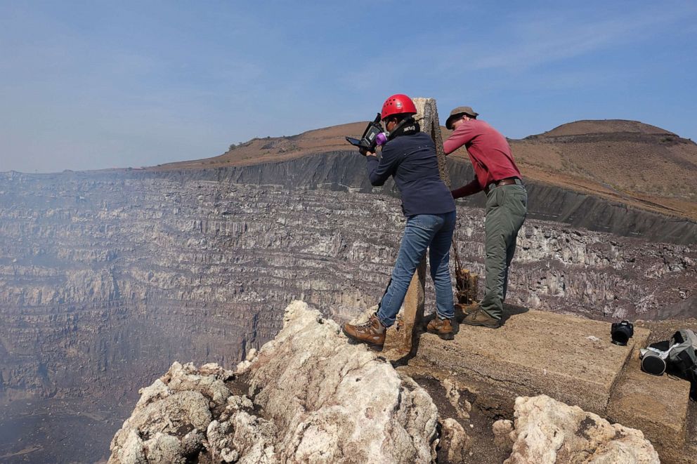 PHOTO: Scientists measure the temperature of the lava lake on April, 2016 in Masaya, Nicaragua, in April 2016.