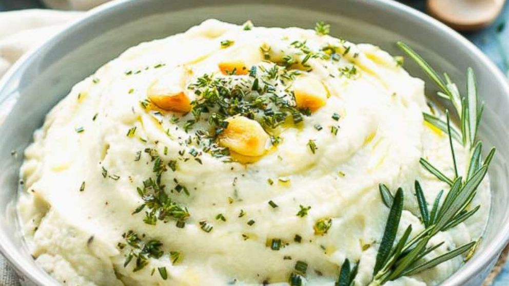 PHOTO: Roasted Garlic Mashed Cauliflower is a keto-friendly recipe created by London Brazil of EvolvingTable.com.