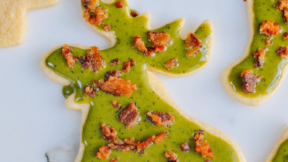 https://s.abcnews.com/images/GMA/matcha-bacon-sugar-cookies_1669931918957_hpMain_16x9_992.jpg