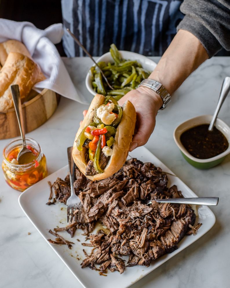 Recreate 'The Bear' Italian beef sandwich with a real Chicago sandwich  king's recipe - Good Morning America