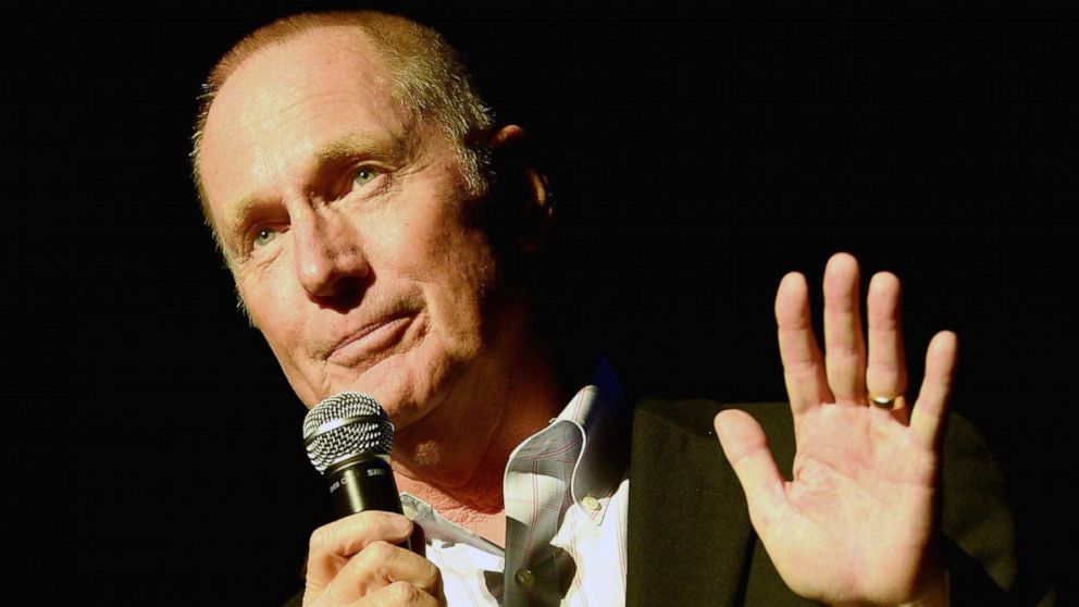 PHOTO: Max Lucado accepts the Book Impact of the Year at the 2nd Annual KLOVE Fan Awards at the Grand Ole Opry House in this June 1, 2014 file photo in Nashville, Tenn.