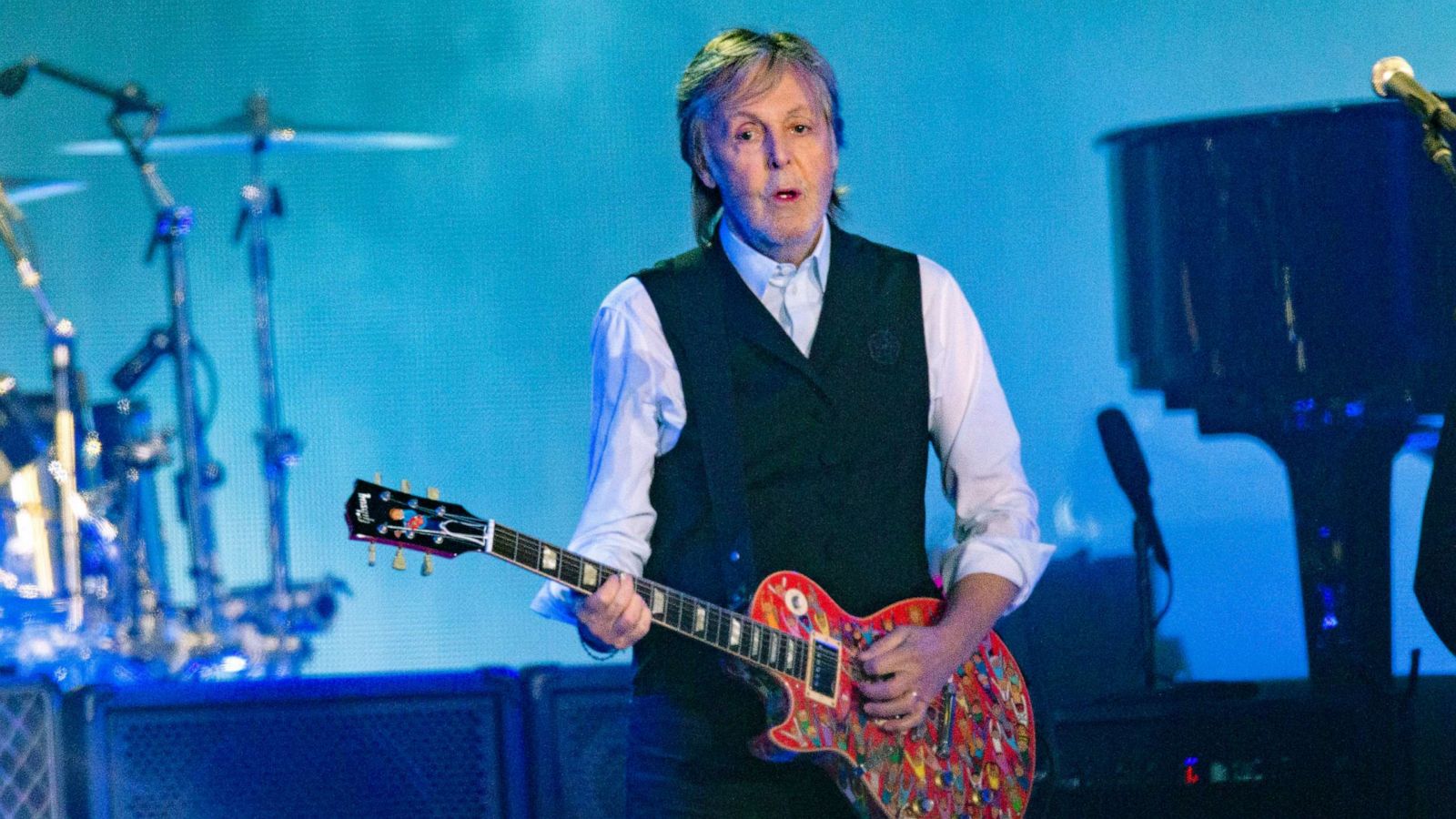 PHOTO: Paul McCartney performs at Glastonbury Festival in Somerset, England, June 25, 2022.