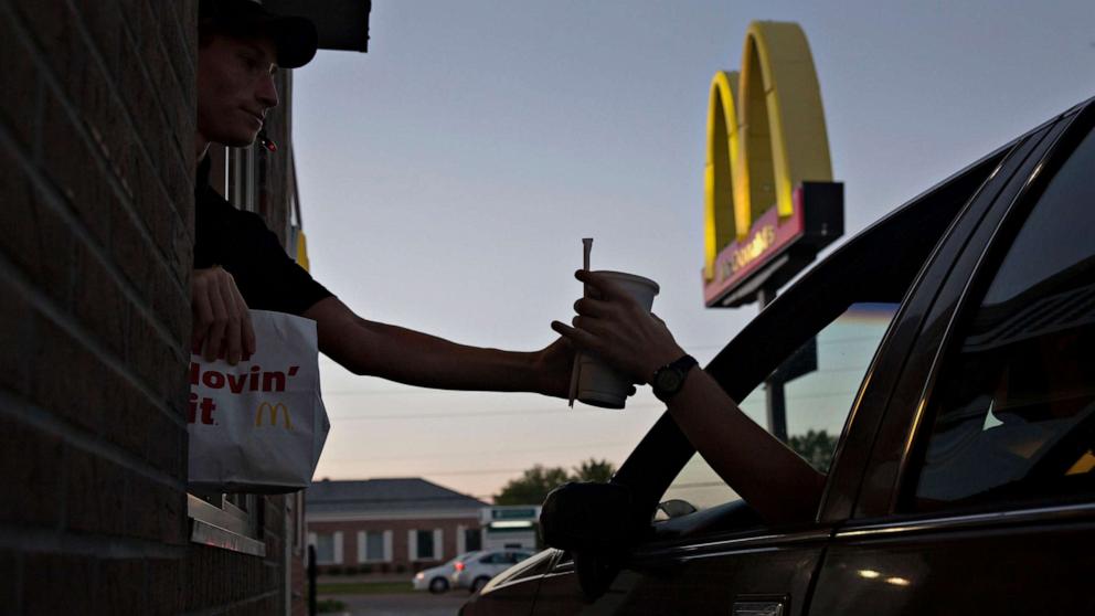 VIDEO: New California law raises minimum wage for fast-food workers