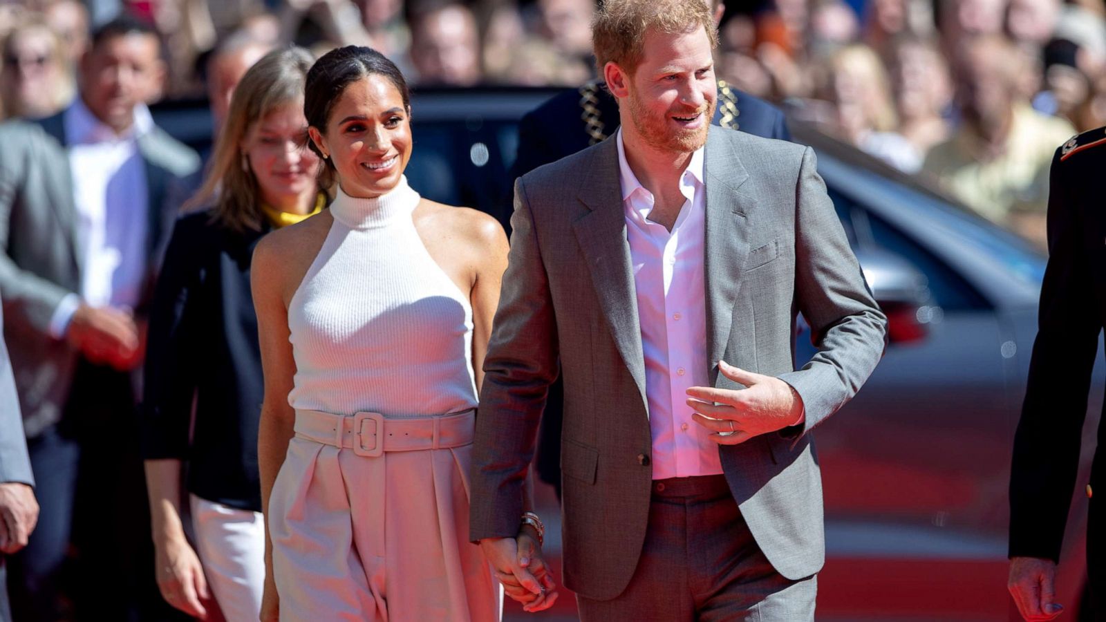 PHOTO: Meghan, Duchess of Sussex and Prince Harry, Duke of Sussex arrive at the town hall during the Invictus Games Dusseldorf 2023 -One Year To Go events, on Sept. 6, 2022 in Dusseldorf, Germany.