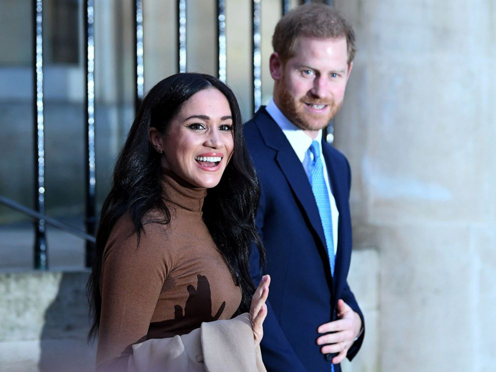 PHOTO: Meghan, Duchess of Sussex  and Prince Harry, Duke of Sussex visit Canada House in London on Jan. 7, 2020. 