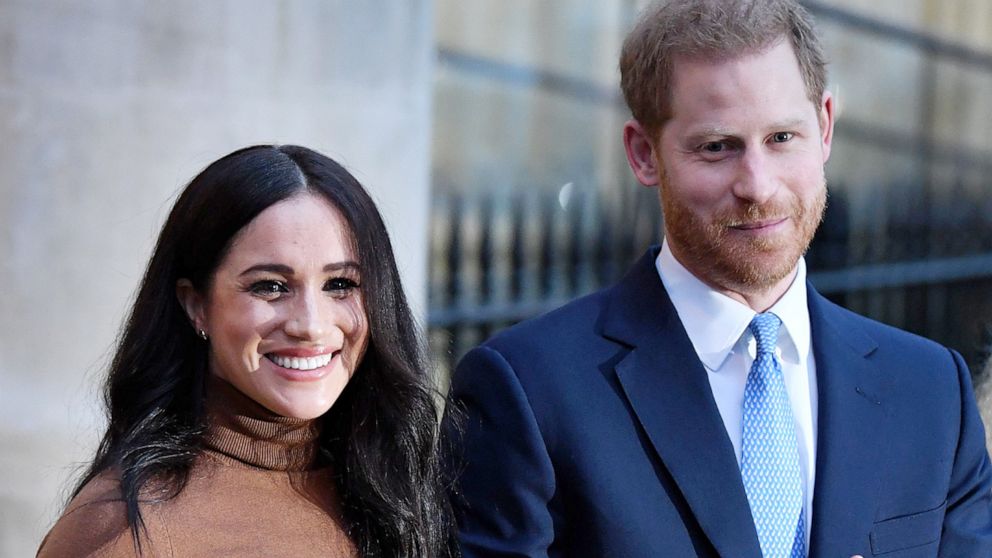 PHOTO: Meghan, Duchess of Sussex and Prince Harry, Duke of Sussex visit Canada House in London on Jan. 7, 2020. 