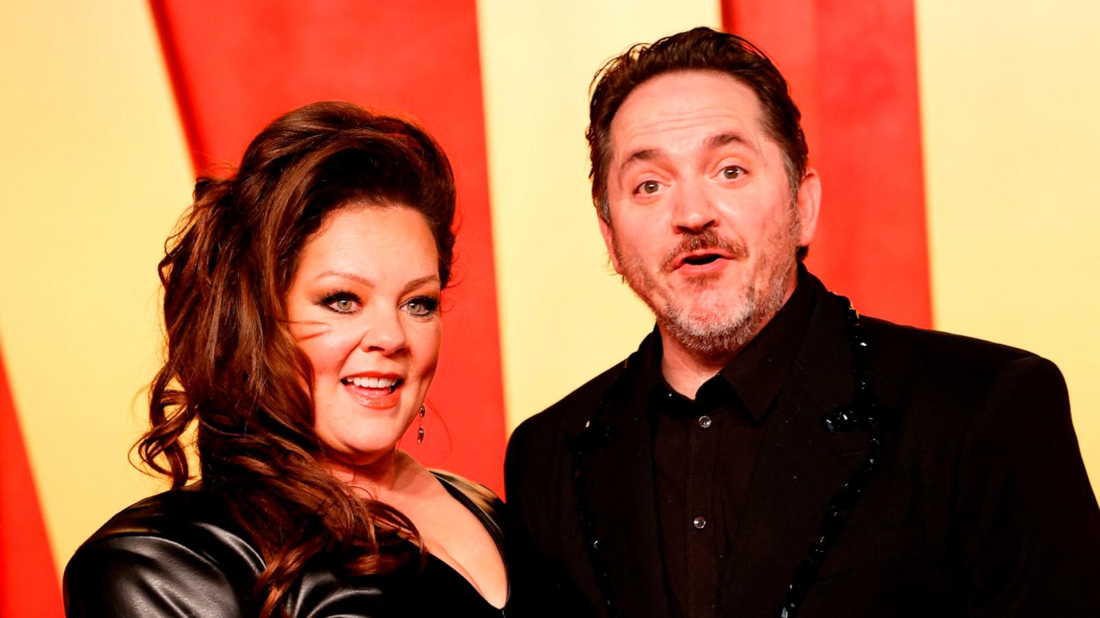 PHOTO: Melissa McCarthy and husband Ben Falcone attend the Vanity Fair Oscars Party at the Wallis Annenberg Center for the Performing Arts in Beverly Hills, California, on March 10, 2024.