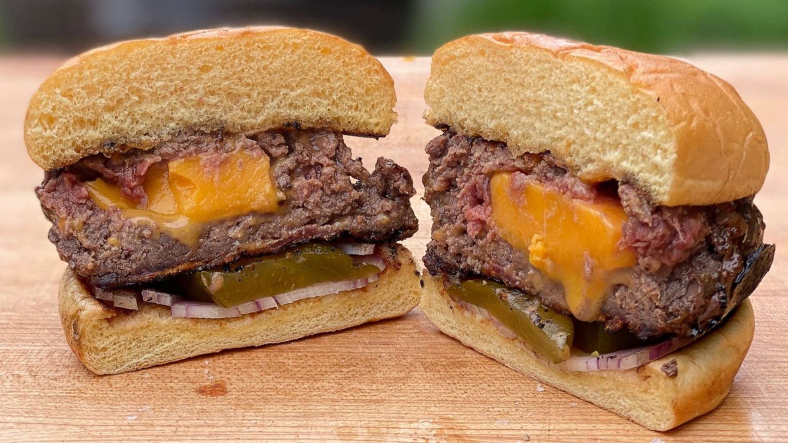 PHOTO: Michael Symon's ultimate bacon cheddar smash burger