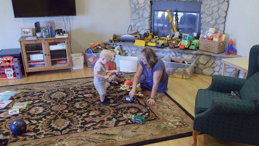 PHOTO: Michelle Espinoza watches her kids and Whitney Bogan's son in her California home.